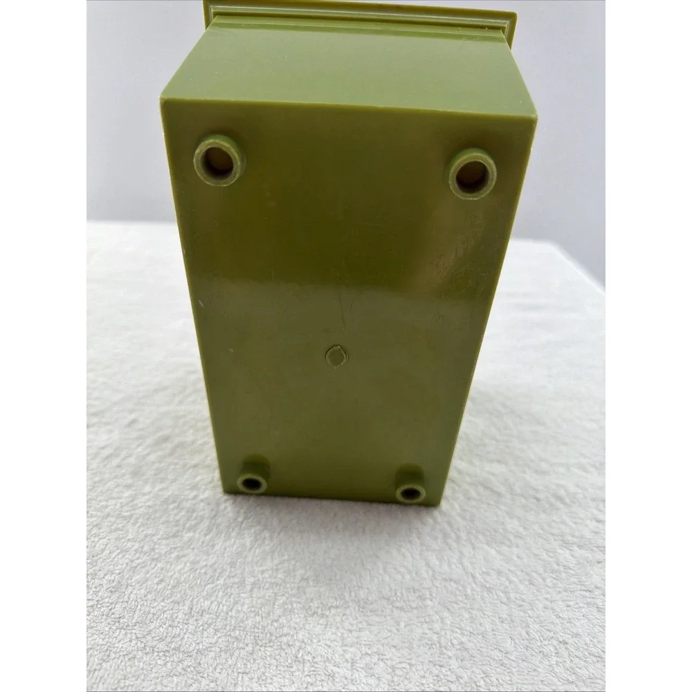 Vintage MCM Harvest Avocado Green Daisy Napkin Holder Basket 1960's/70's